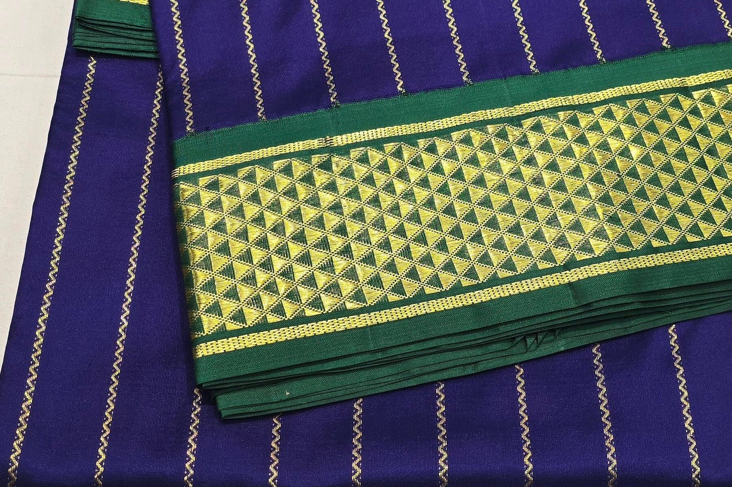 Ten yards silk saree by Shreenivas silks PSSR016136