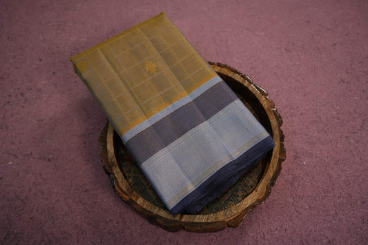 Checked kanchipuram silk saree