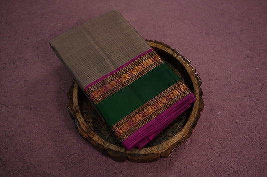 Checked kanchipuram silk saree