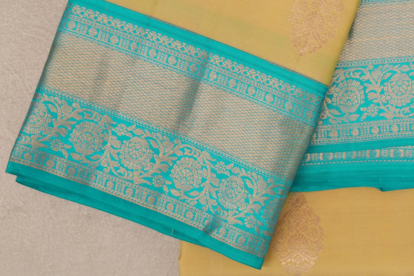 Greenish Yellow Soft Silk Silk Saree border zoom