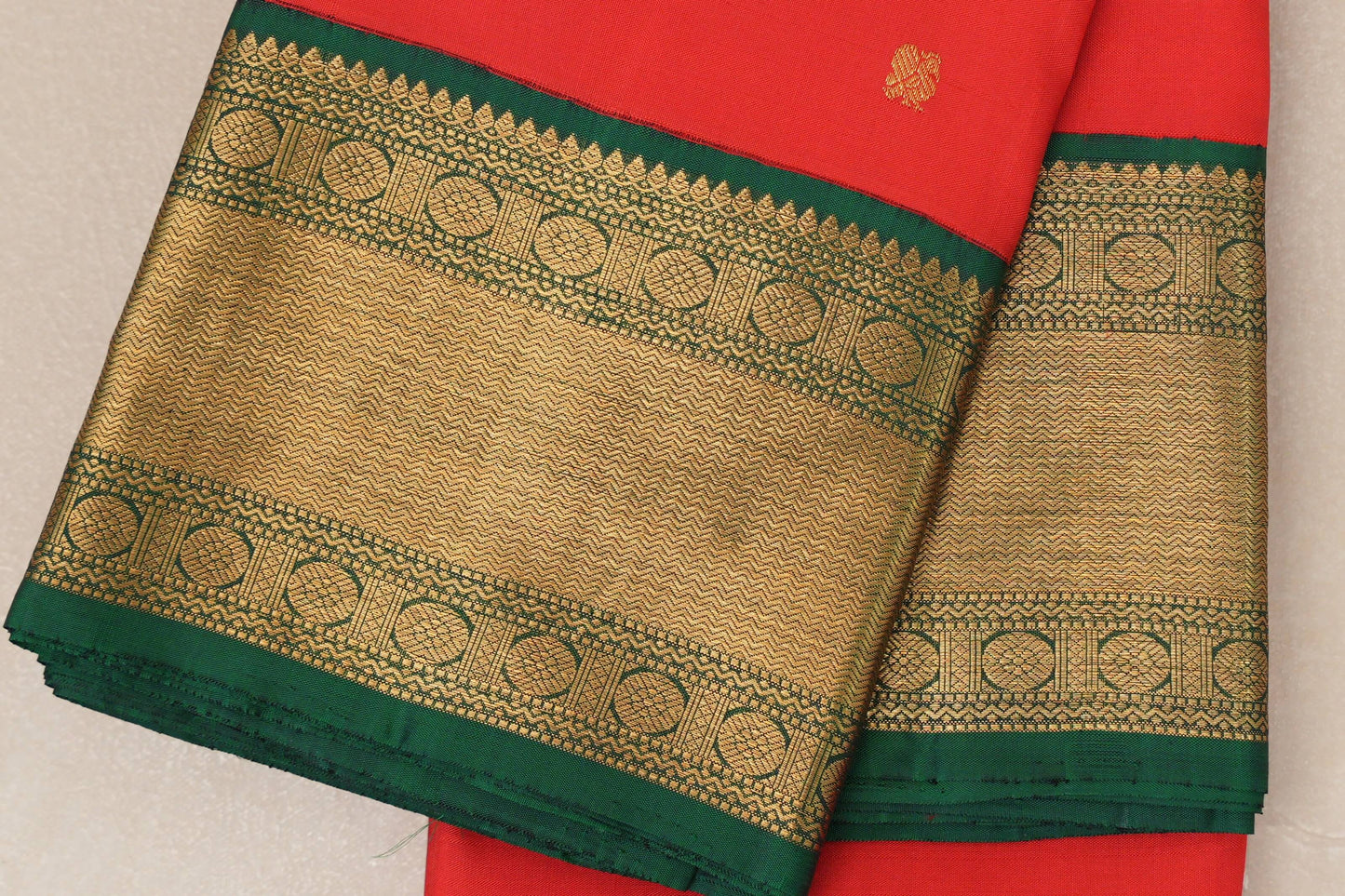 Red Vintage Kanjivaram Silk Saree border zoom