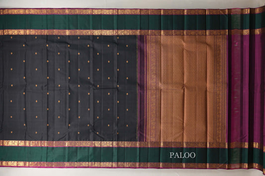 Black Vintage Kanjivaram Silk Saree paloo