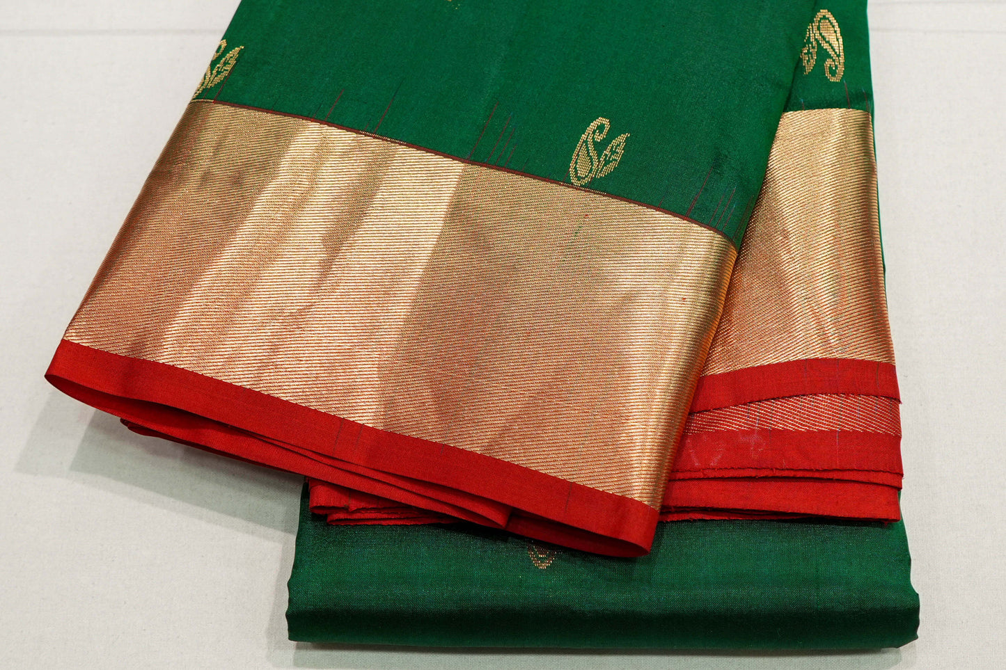 Bridal kanchipuram silk saree