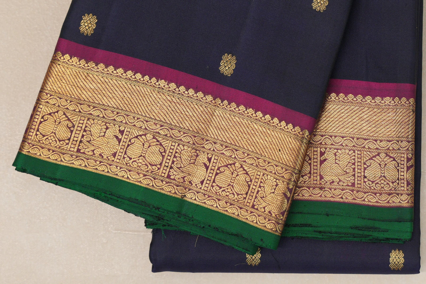 Rust Orange Vintage Kanjivaram Silk Saree border zoom