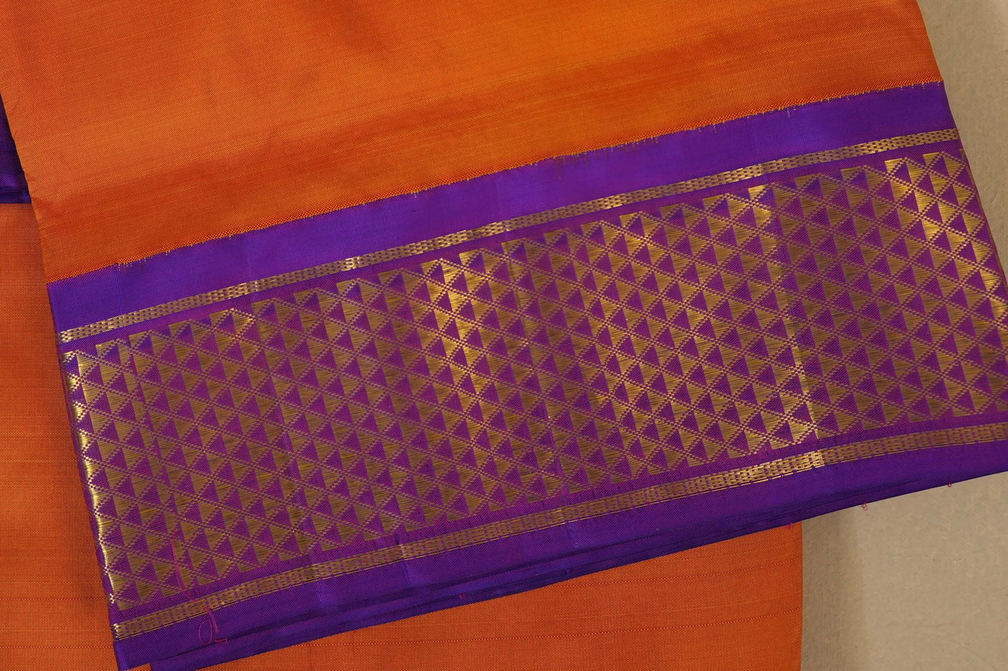 Orange with magenta borders Ten yards silk saree by Shreenivas silks PSSR017967