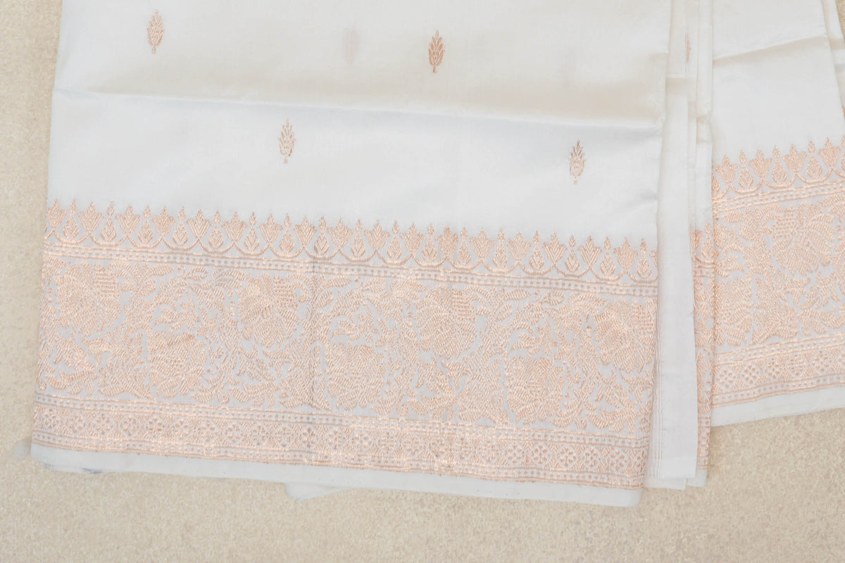 Pearl White Banarasi Silk Saree border