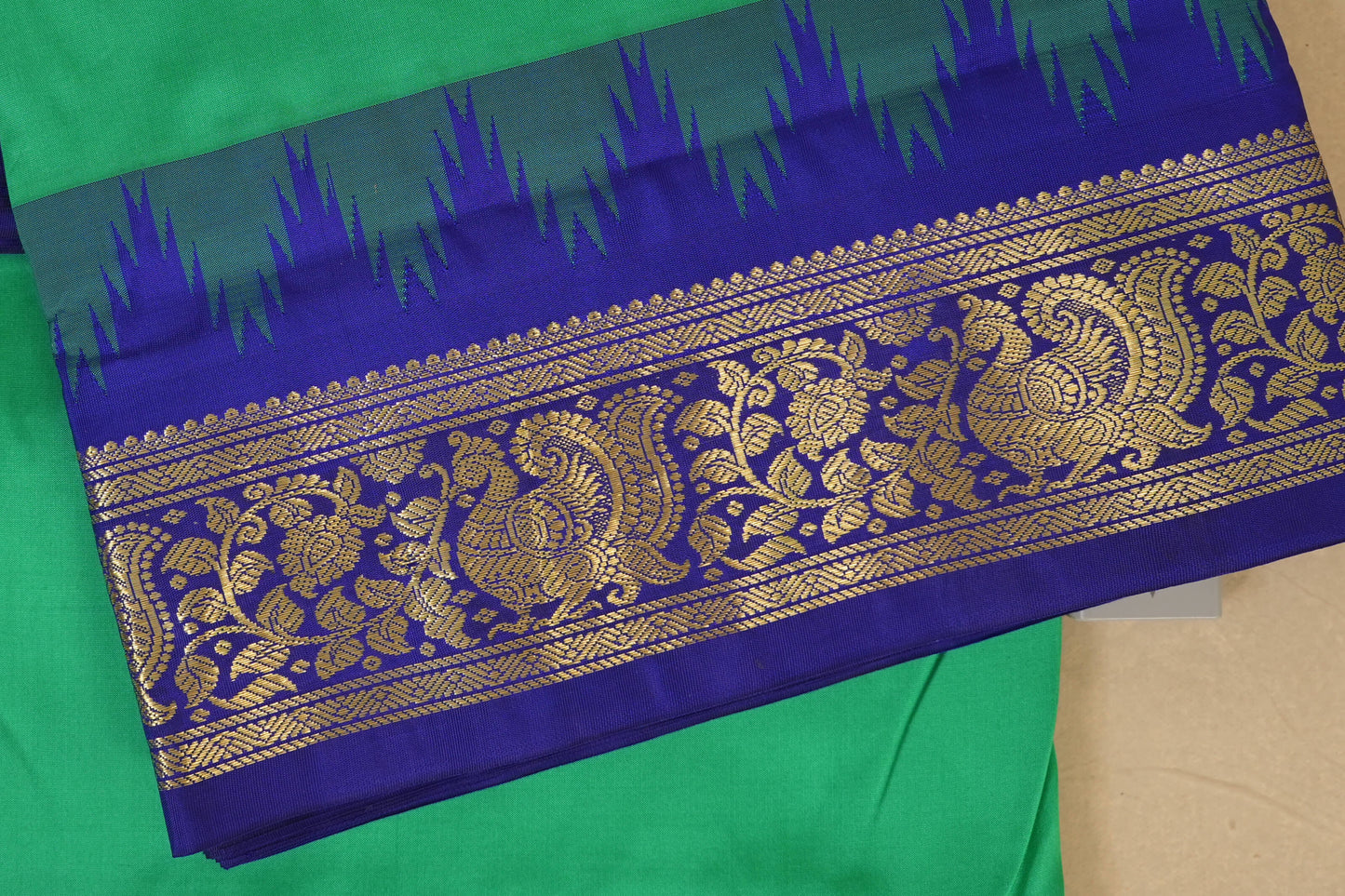 ten yards madisar silk saree borders