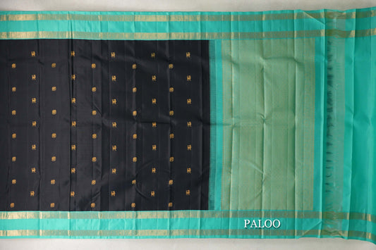 Black Vintage Kanjivaram Silk Saree paloo