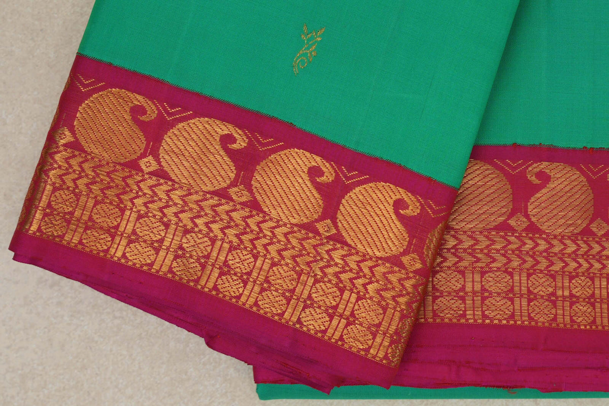 Teal Green Vintage Kanjivaram Silk Saree border zoom