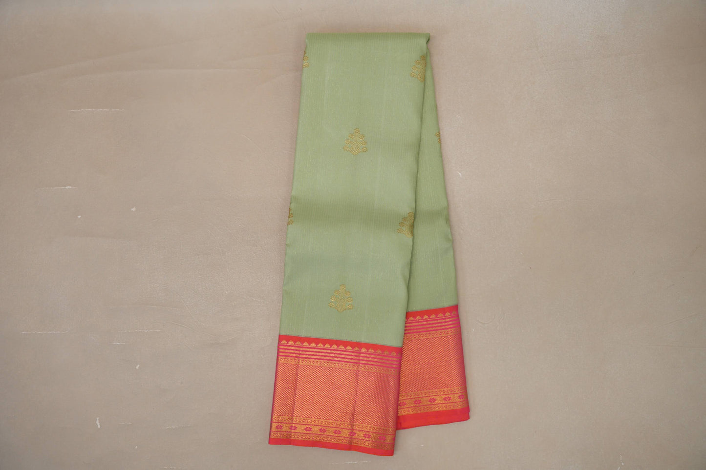 Light Pistachio Green Vintage Kanjivaram Silk Saree by Shreenivas Silks PSSR019065