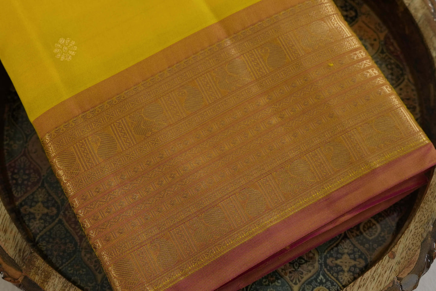 Bridal light weight kanchipuram silk saree