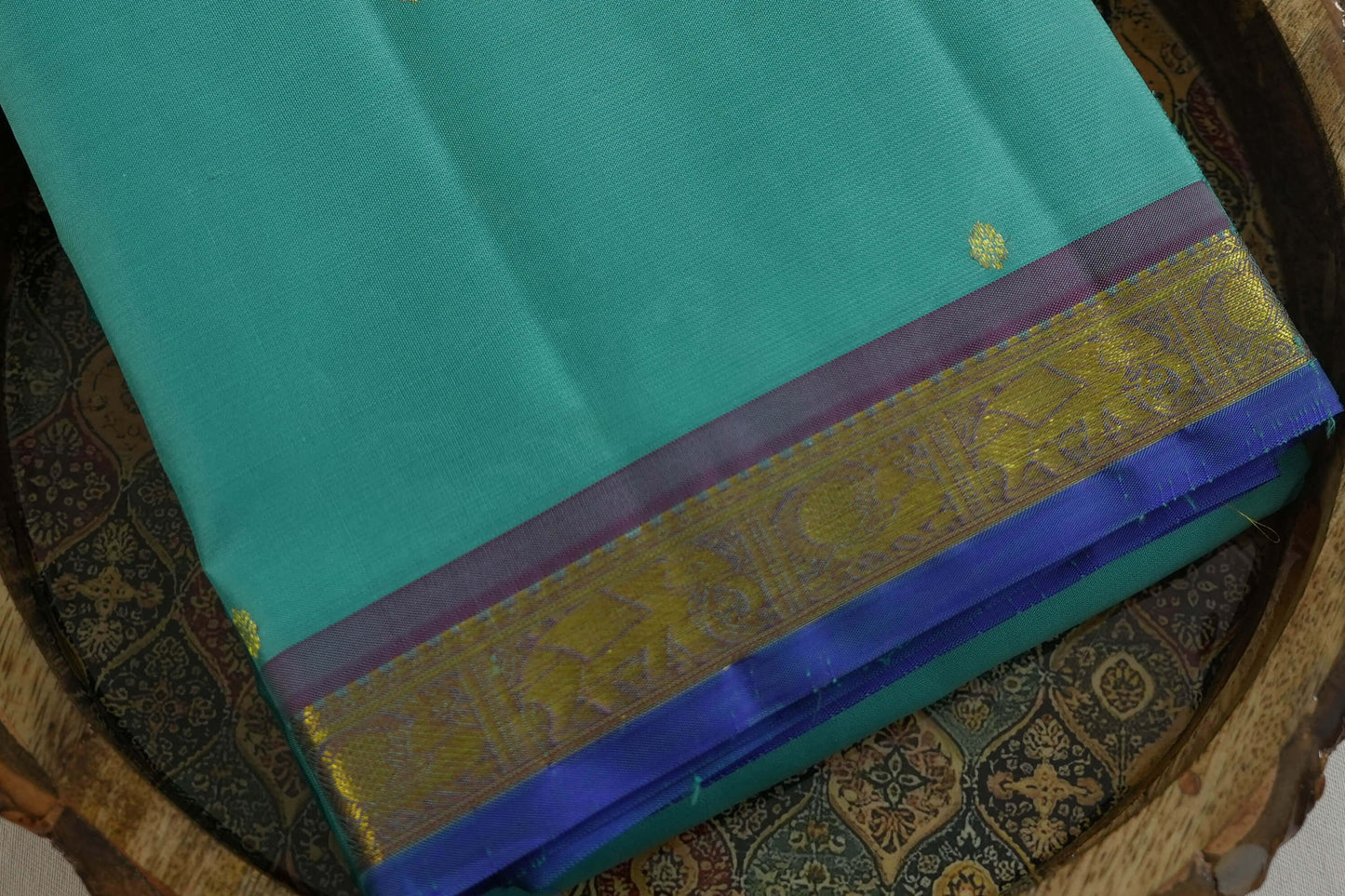 Bridal light weight kanchpuram silk saree