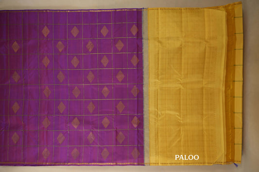 vintage kanjivaram silk saree paloo