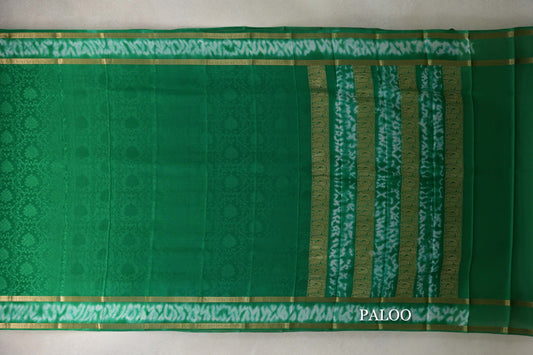 Parrot Green Mysore Silk Saree by Shreenivas Silks paloo