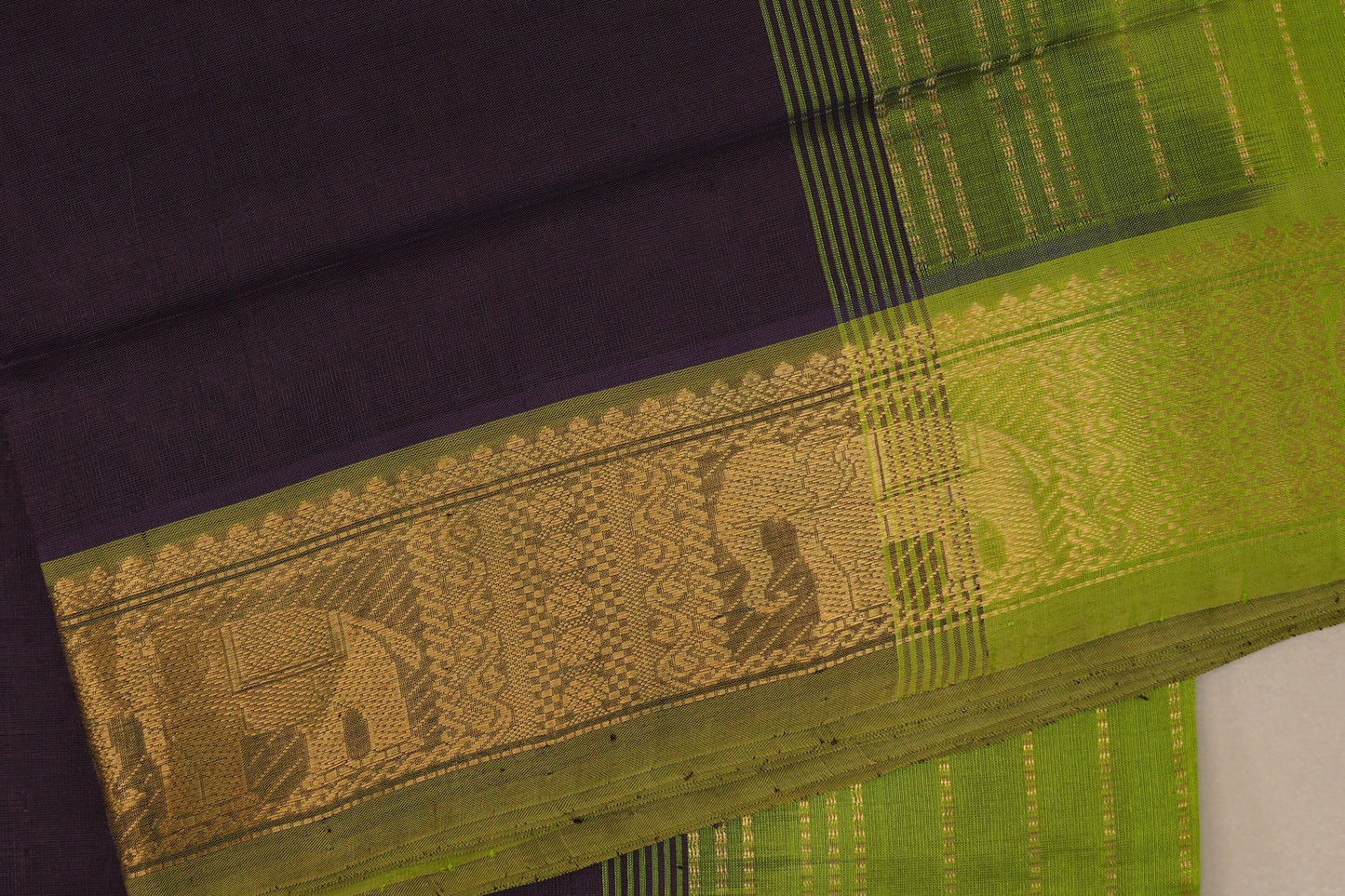 Deep purple with Bright Leaf Green Nine And A Half Yards Silk Cotton Saree by Shreenivas silks PSSR019153