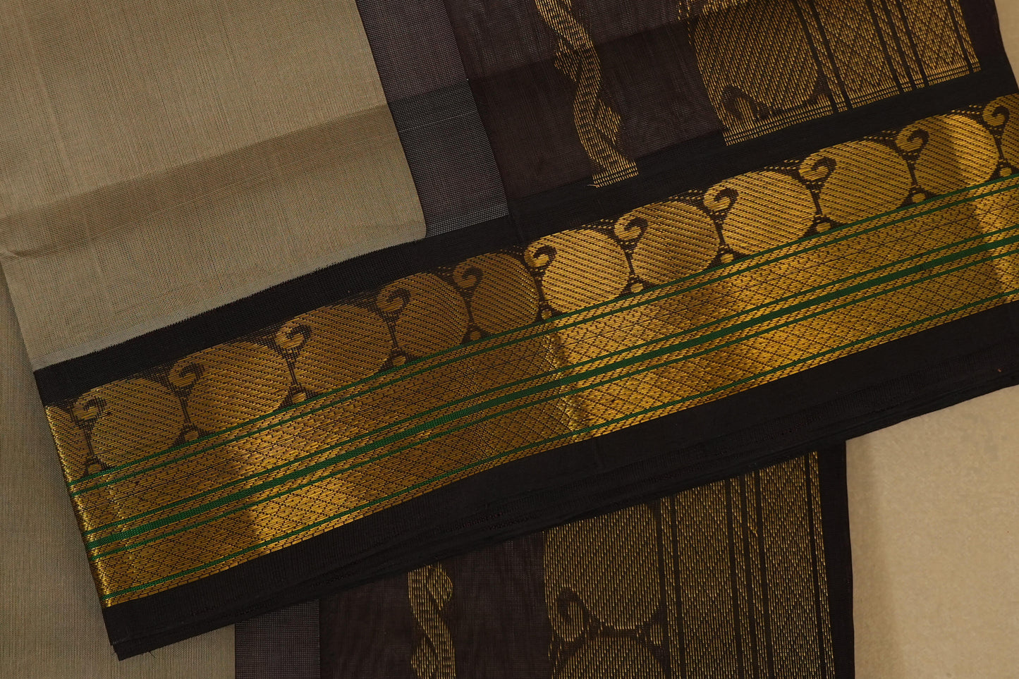 Light Grey with Deep Brown Borders Silk Cotton Saree borders