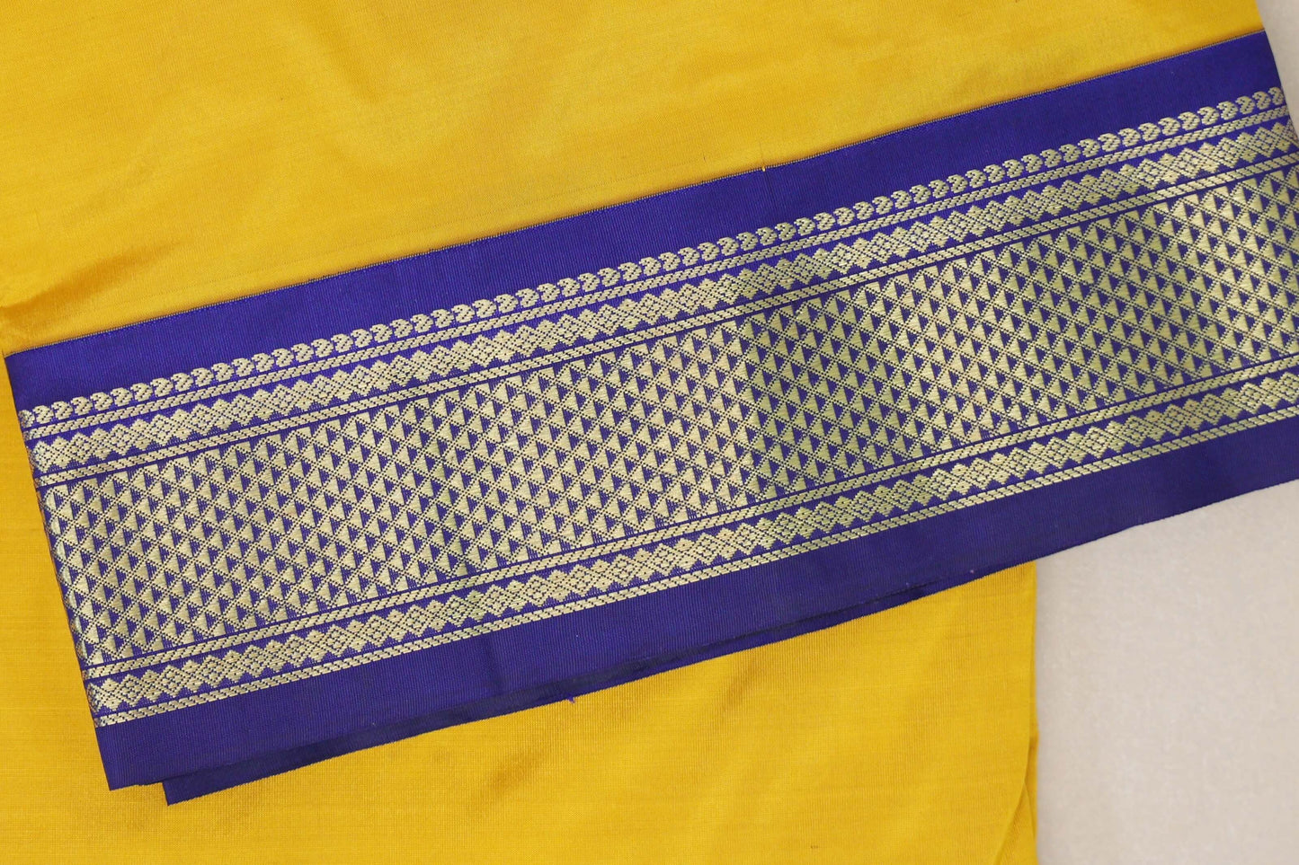 Bright yellow Ten Yards Silk Cotton saree border zoom