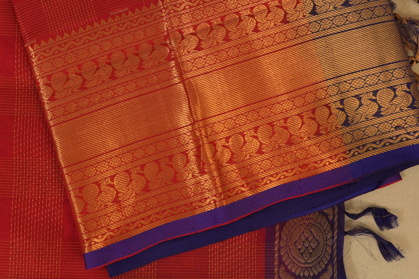 Red with Zari Checks Vintage Silk Cotton Saree borders