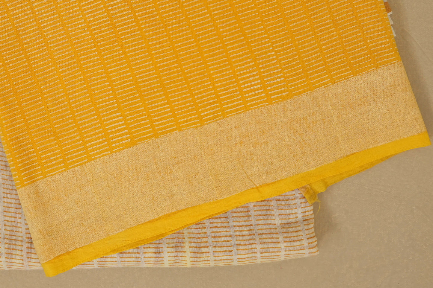 Ombre Yellow White Cotton Saree borders