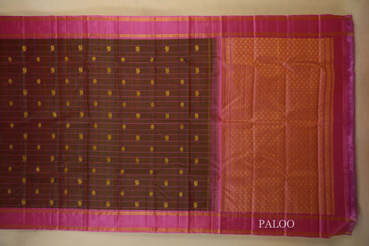 Manthulir with pink borders Vintage Kanjivaram Silk Saree paloo