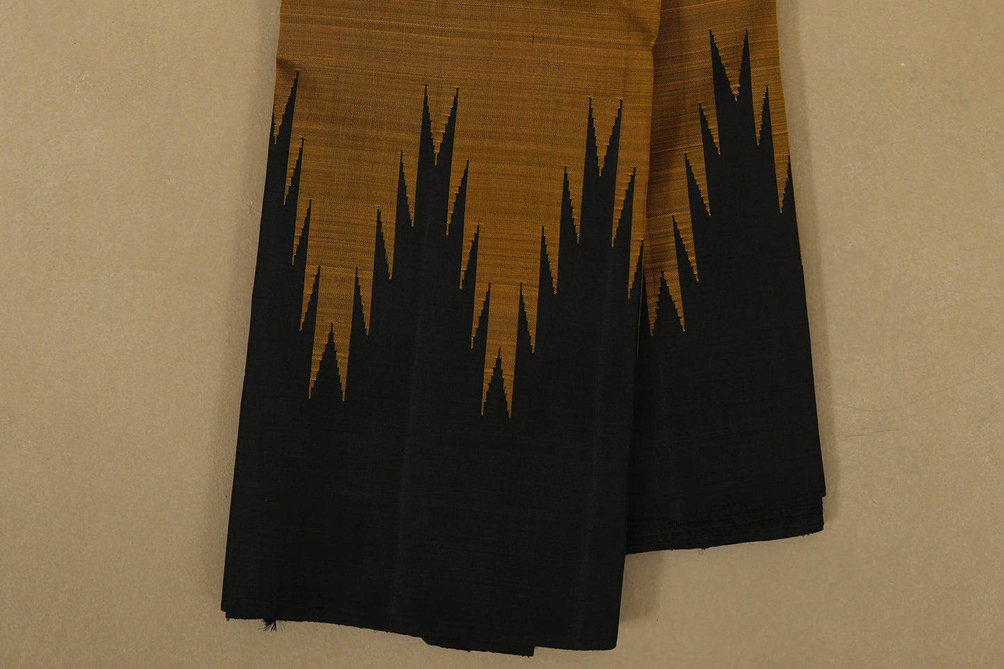 Mehendi Green with Black Temple Borders Vintage Kanjivaram Silk Saree online