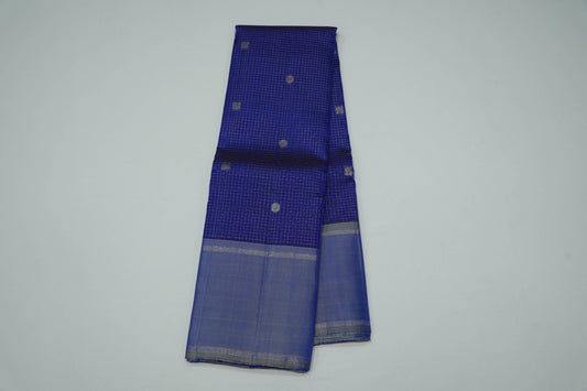 Checked vintage kanchipuram silk saree