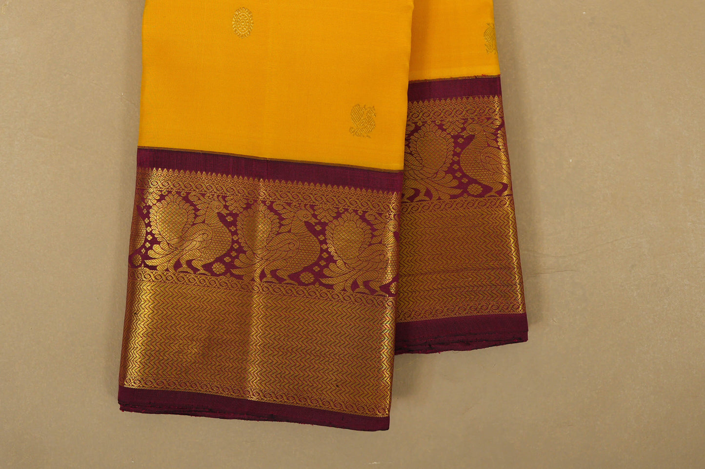 Yellow Vintage Kanjivaram Silk Saree border zoom