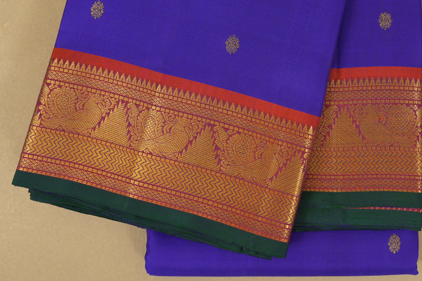 Violet Vintage Kanjivaram Silk Saree border zoom