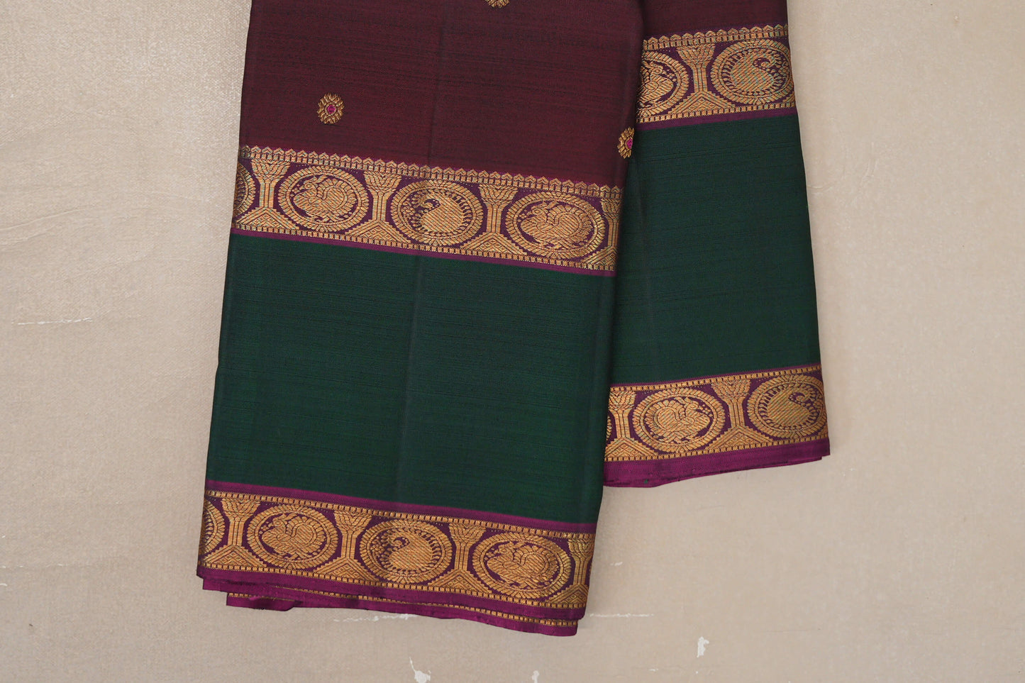 Deep Plum Vintage Kanjivaram Silk Saree border zoom