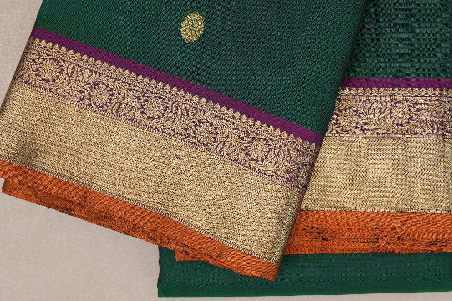 Deep Bottle Green Vintage Kanjivaram Silk Saree border