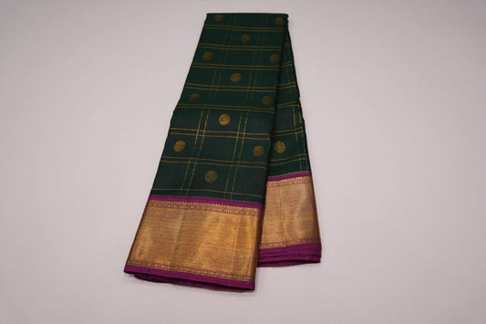 Checked vintage kanchipuram silk saree