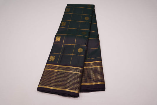 Checked vintage kanchipuram silk saree