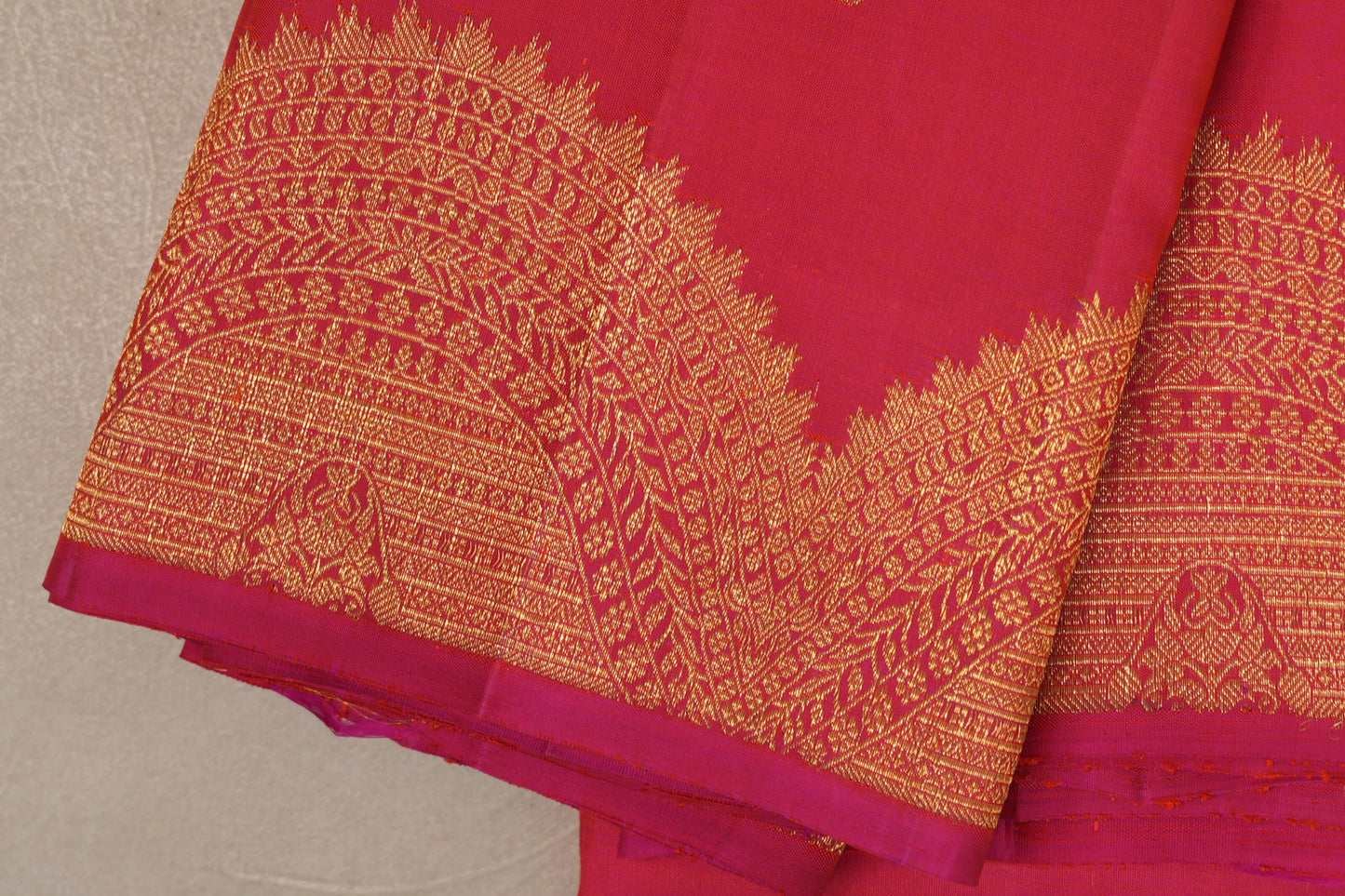 Orangish Pink Vintage Kanjivaram Silk Saree border zoom