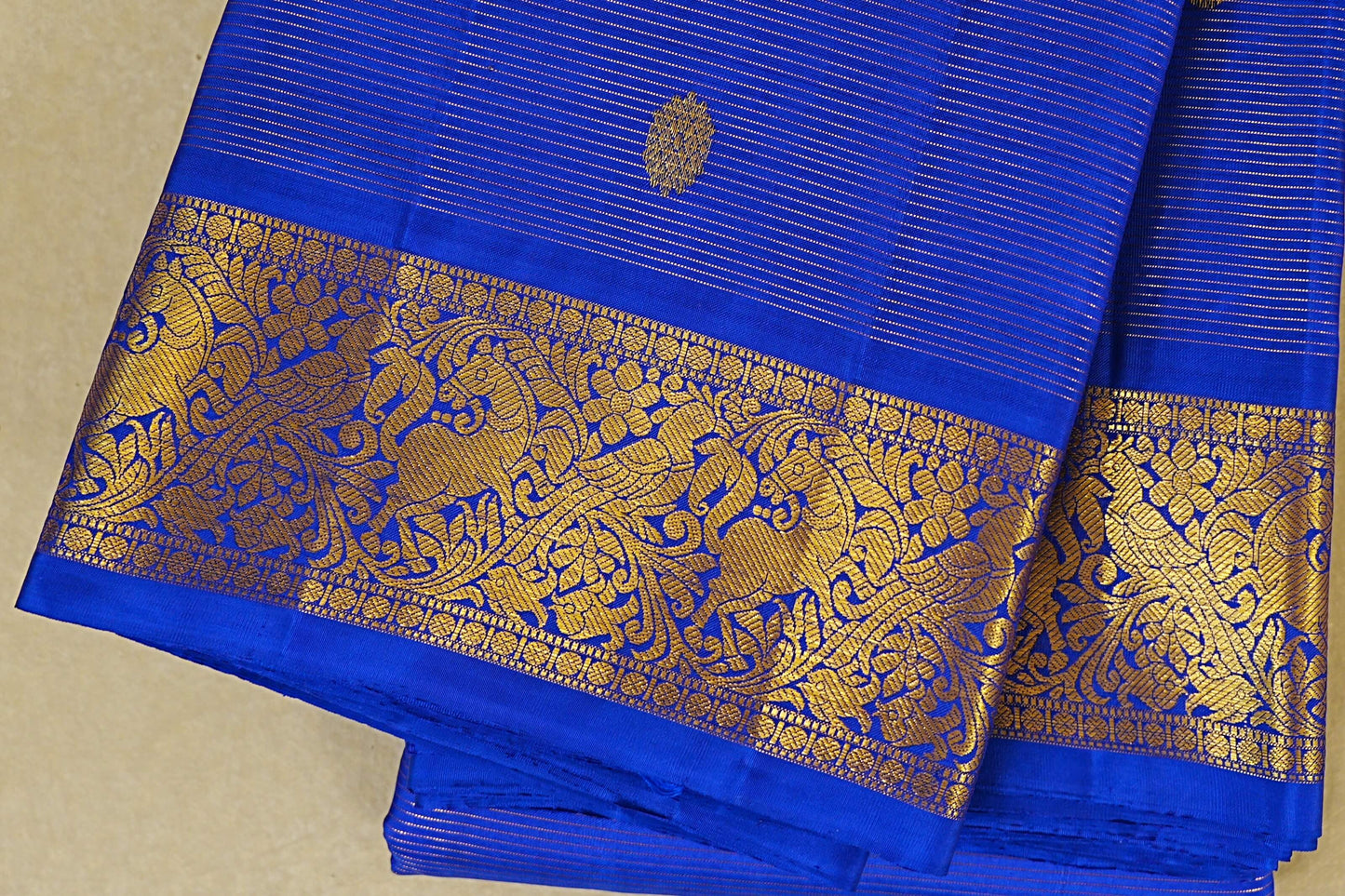 Royal Blue Vaira Oosi Vintage Kanjivaram Silk Saree border zoom