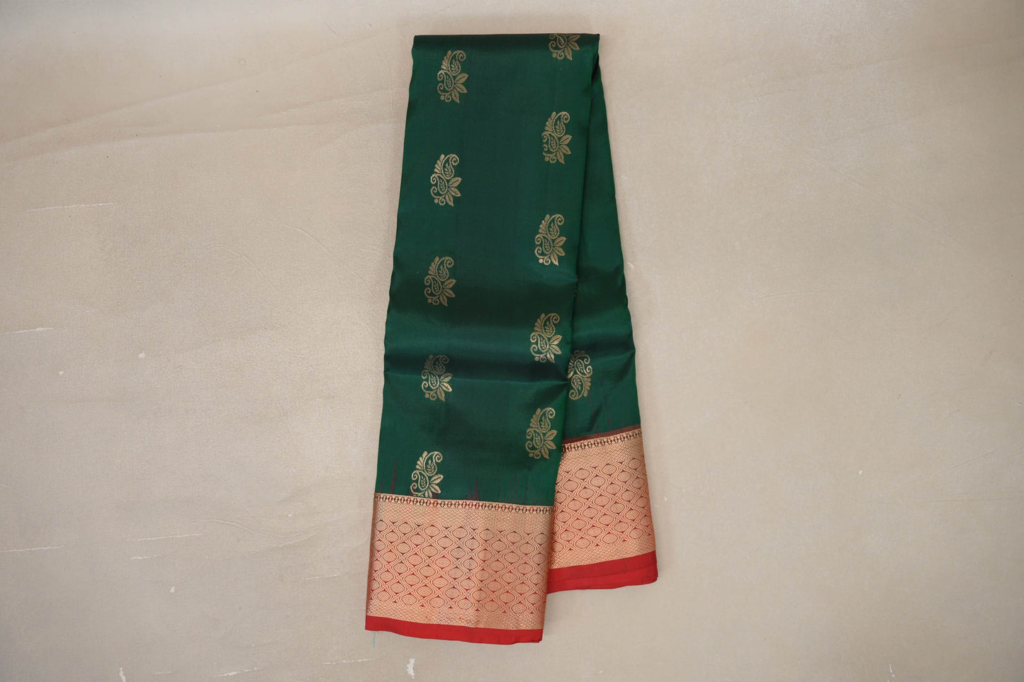 Deep bottle green with Bright Red borders Light Weight Kanjivaram Silk Saree