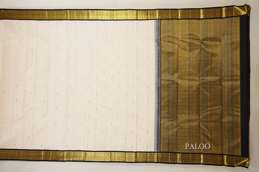 Cream Vintage Kanjivaram Silk Saree paloo