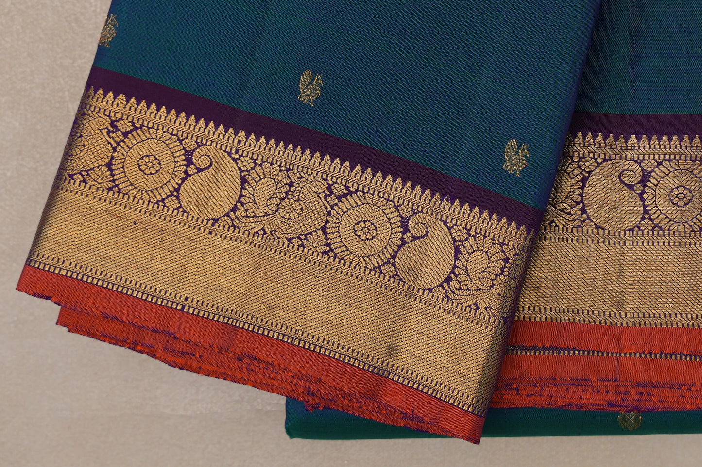 Dual Tone of Green & Blue Vintage Kanjivaram Silk Saree border