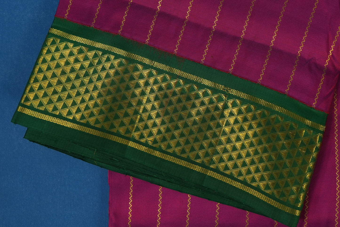 Magenta nine yards silk saree border