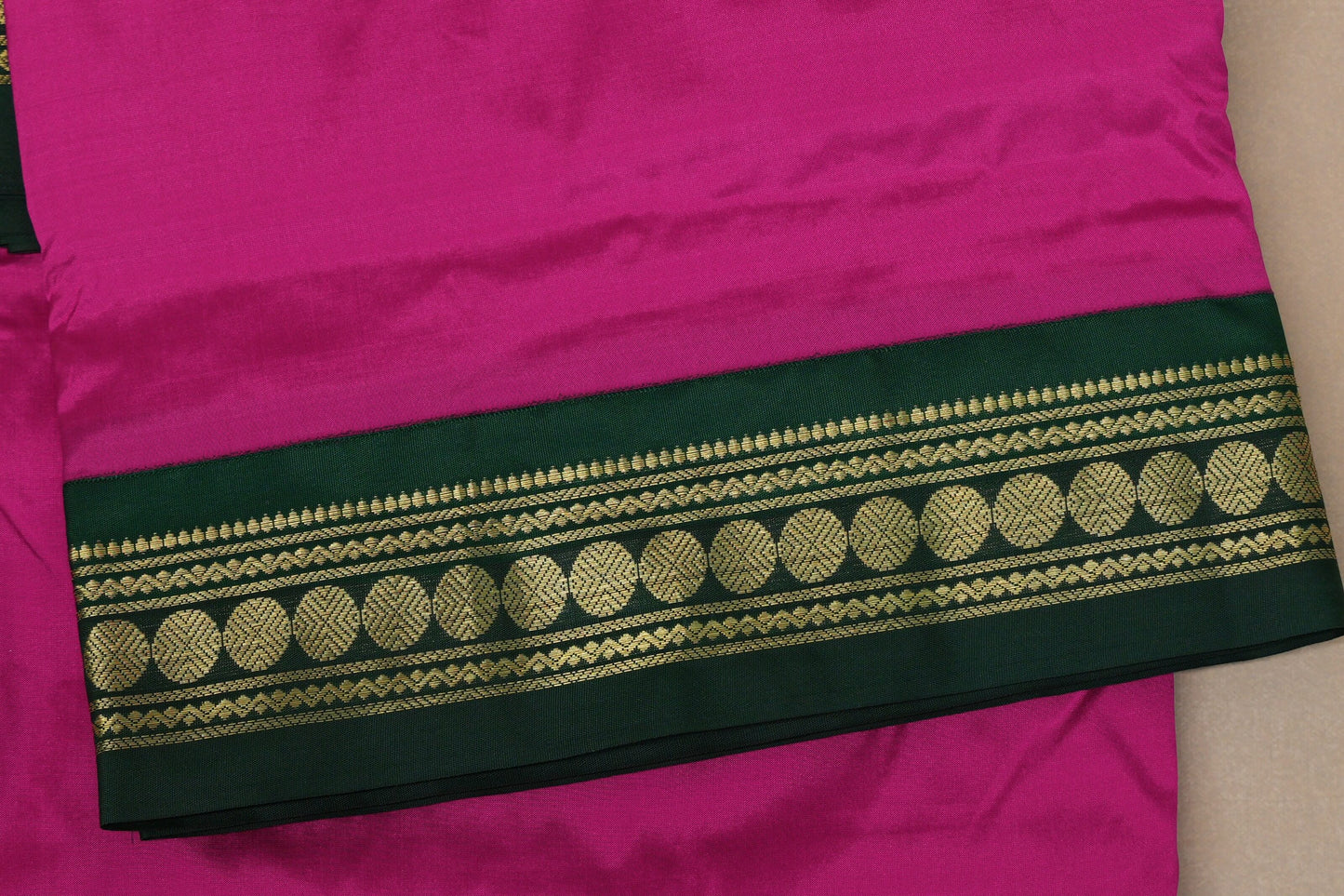 Dark Magenta with bottle green Borders Ten Yards Silk Saree borders