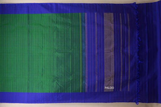Emerald green with Royal blue border Vintage Kanjivaram Silk Saree paloo