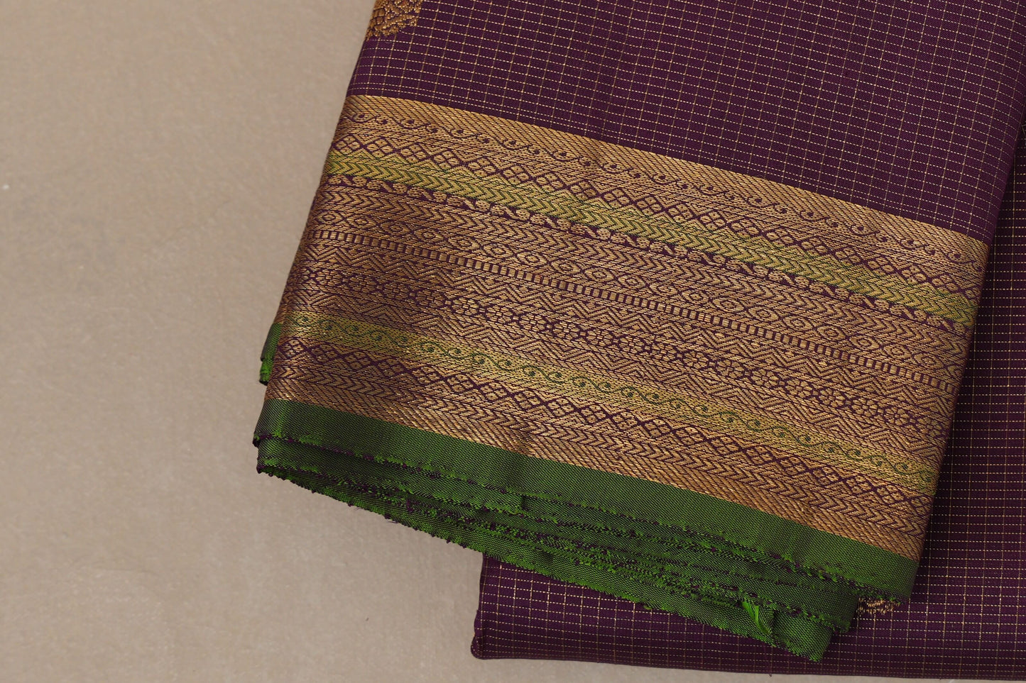 Deep Purple Vintage Zari Checks Kanjivaram Silk Saree border zoom
