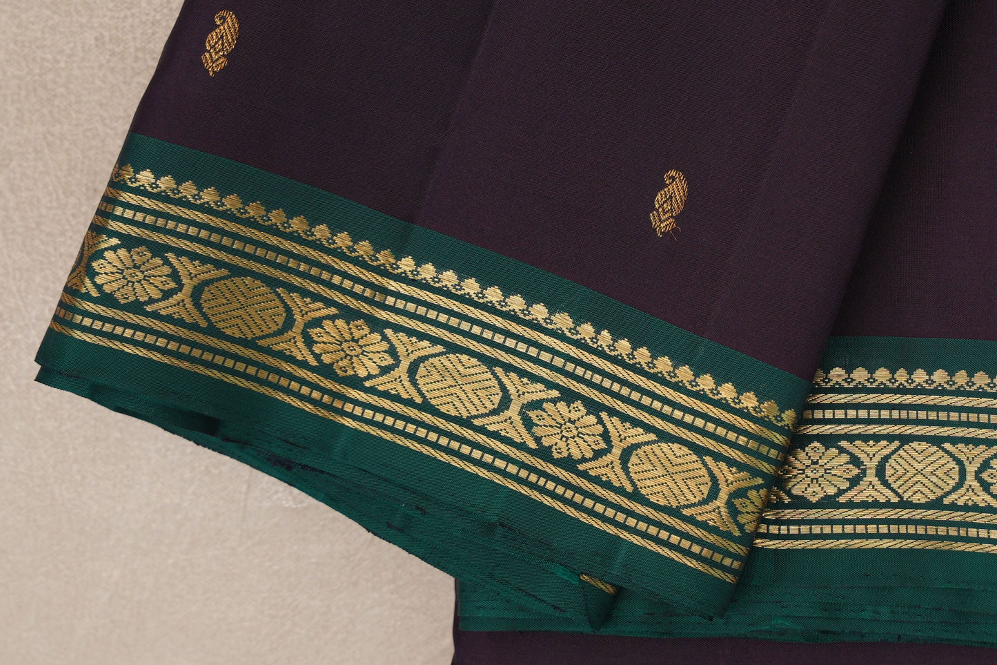 Kanchana Brown Vintage Kanjivaram Silk Saree border