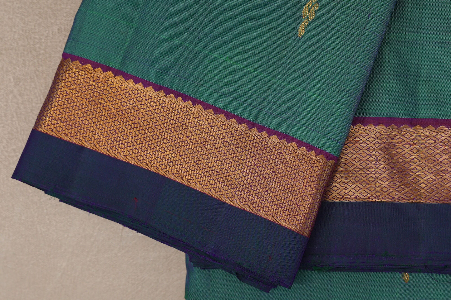 Light Green Vintage Kanjivaram Silk Saree border