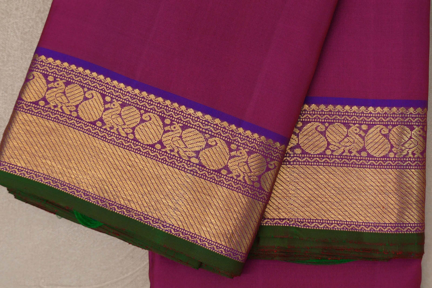 Deep Magenta Vintage Kanjivaram Silk Saree border