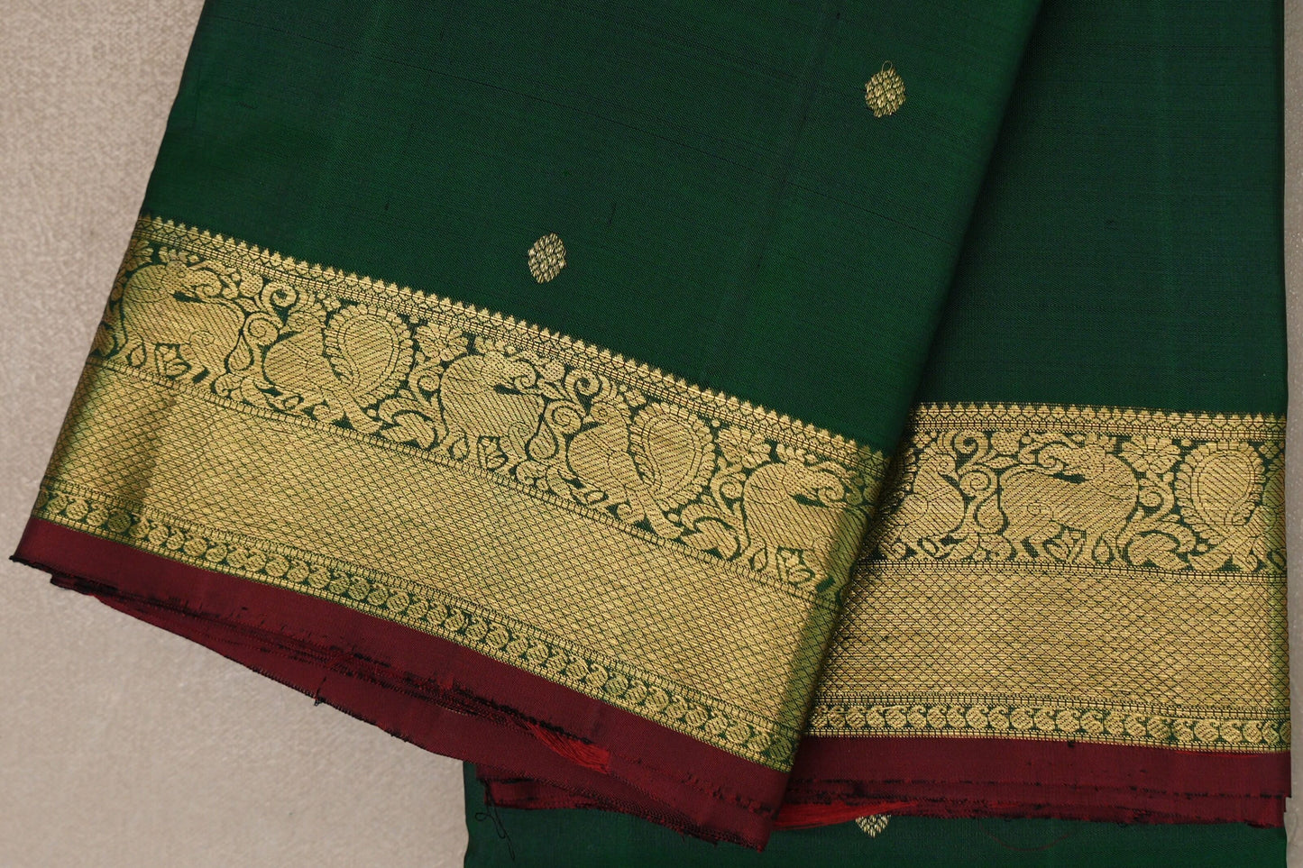 Deep Bottle Green Vintage Kanjivaram Silk Saree border