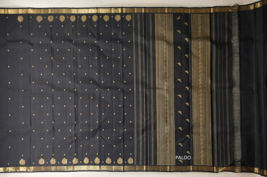 Black Heirloom Kanjivaram Silk Saree paloo