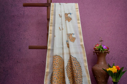 Hand painted Silk cotton saree by Sameeksha PSSH34017 - Parisera