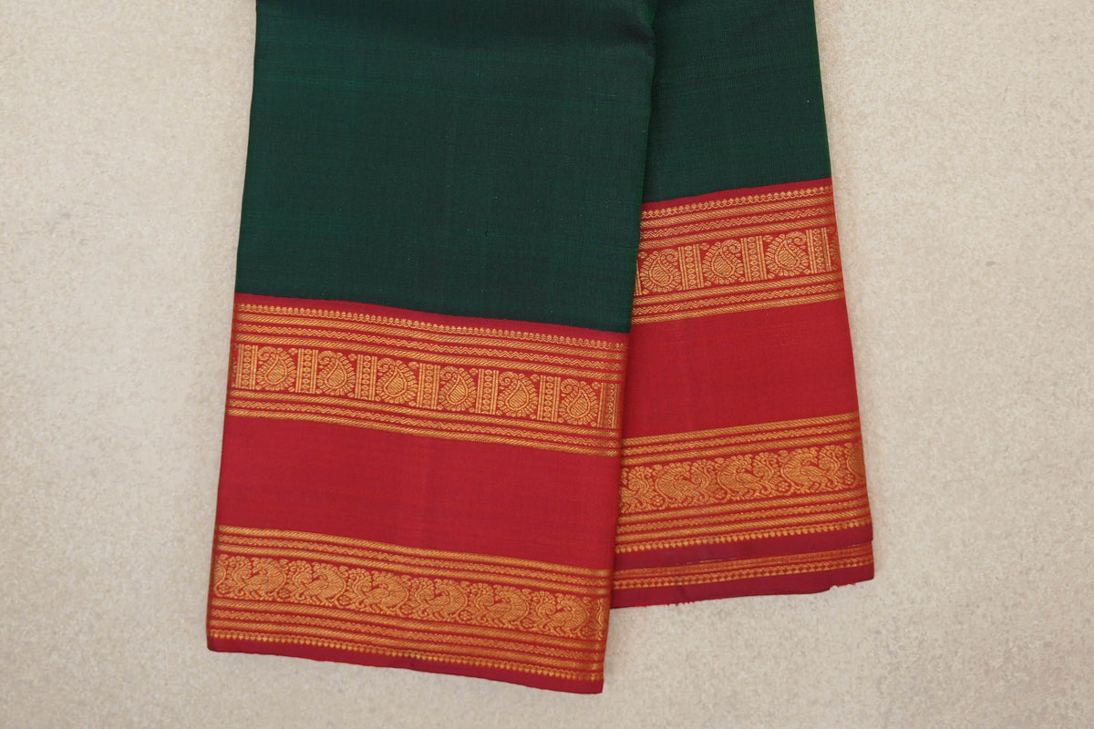 Deep Bottle Green Vintage Kanjivaram Silk Saree border zoom