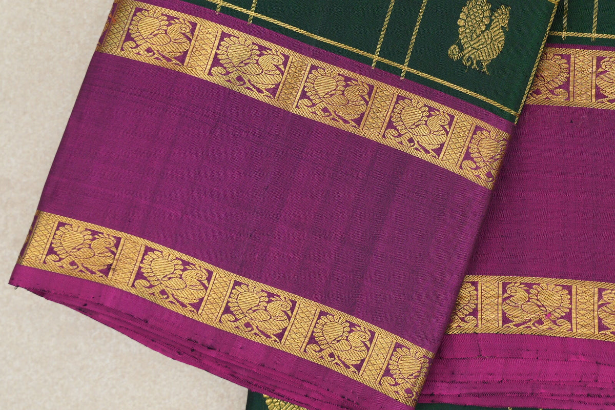 Deep Bottle Green Vintage Kanjivaram Silk Saree border zoom