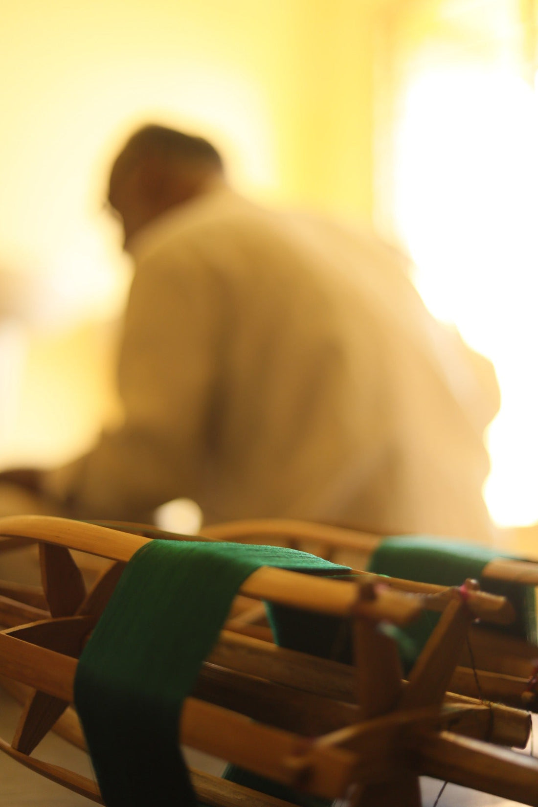 Inside a weaver’s day: from loom preparation to the final saree